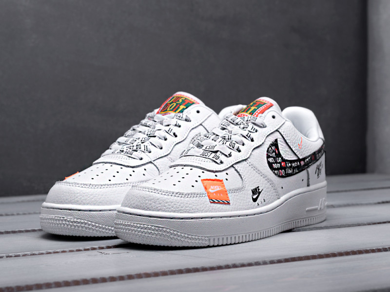 Nike Air Force 1 Low