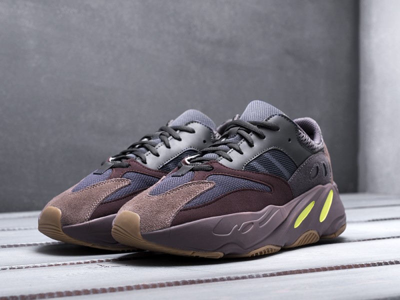 Adidas Yeezy Boost 700 "Muave"