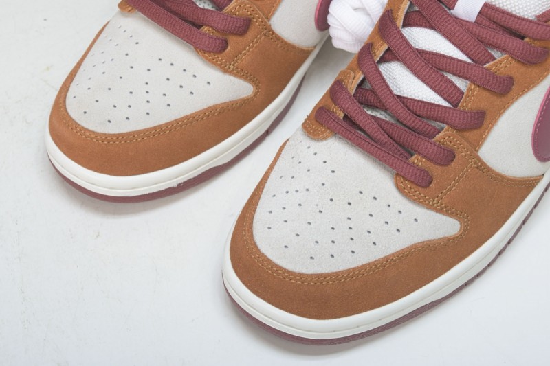 Nike SB Dunk Low Pro Dark Russet Cedar