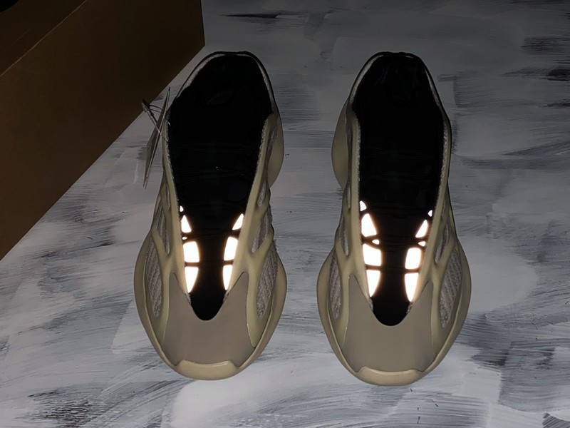 adidas Yeezy 700 V3 Azael