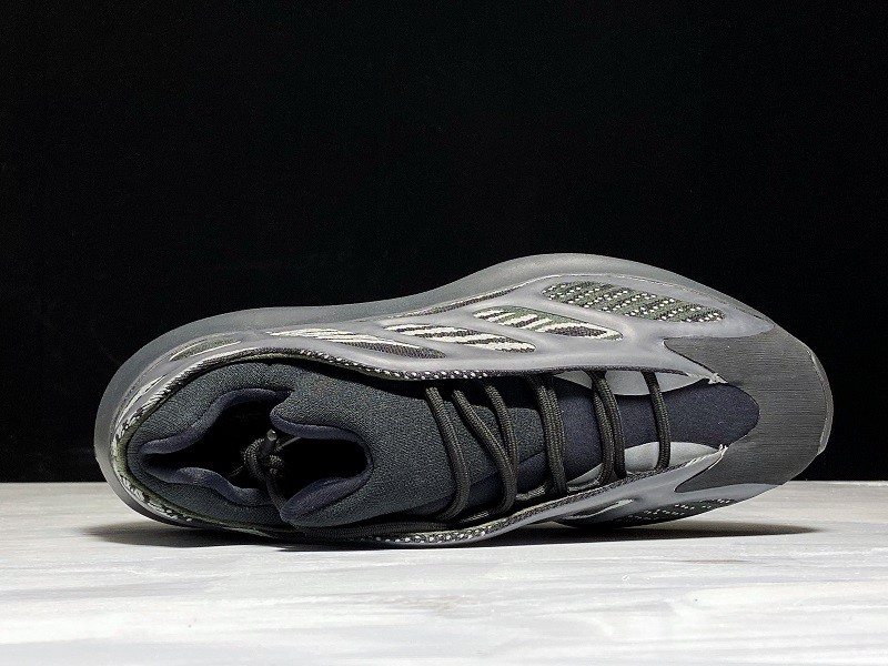 adidas Yeezy 700 V3 Alvah