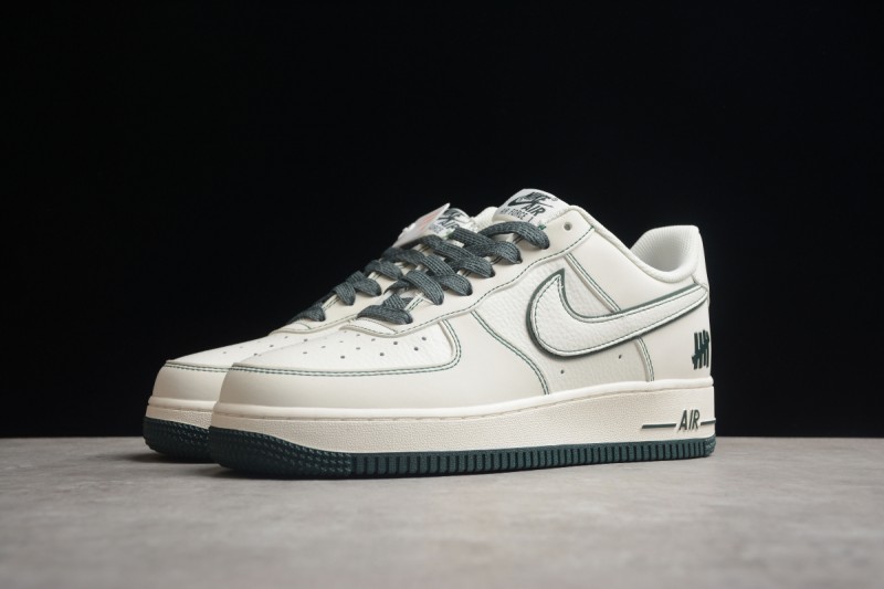 Nike Air Force 1 Low