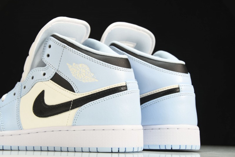 Jordan 1 Mid Ice Blue