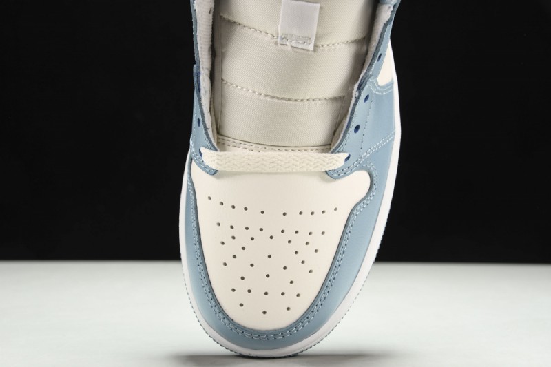 Jordan 1 Mid UNC (2022)