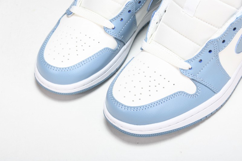 Jordan 1 Mid UNC (2022)