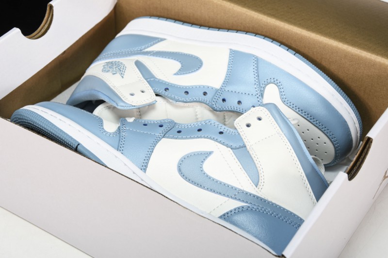 Jordan 1 Mid UNC (2022)