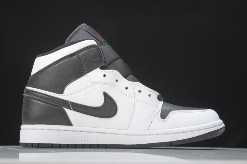 Jordan 1 Mid Reverse Black Toe