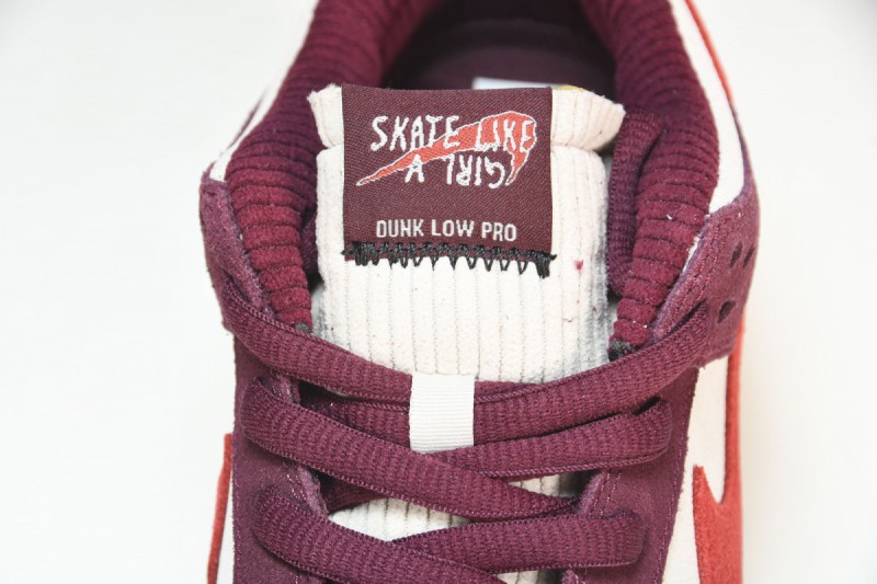 Nike SB Dunk Low Skate Like a Girl