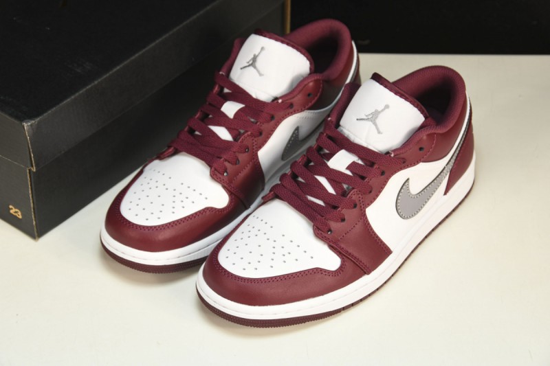 Jordan 1 Low Bordeaux