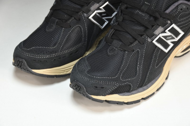 New Balance 1906R Black Taupe