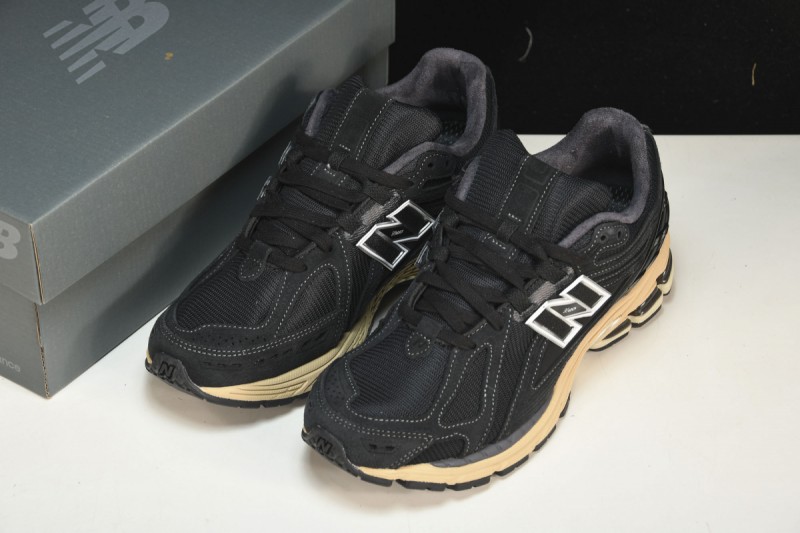 New Balance 1906R Black Taupe