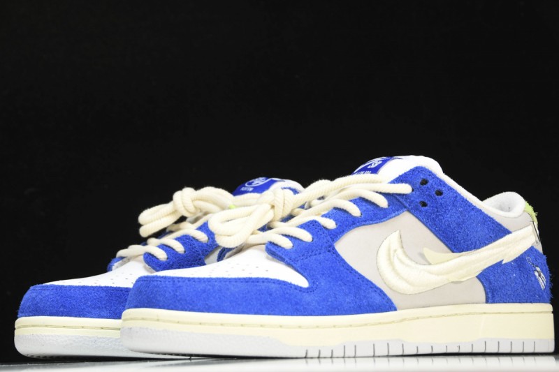 Nike SB Dunk Low Pro Fly Streetwear