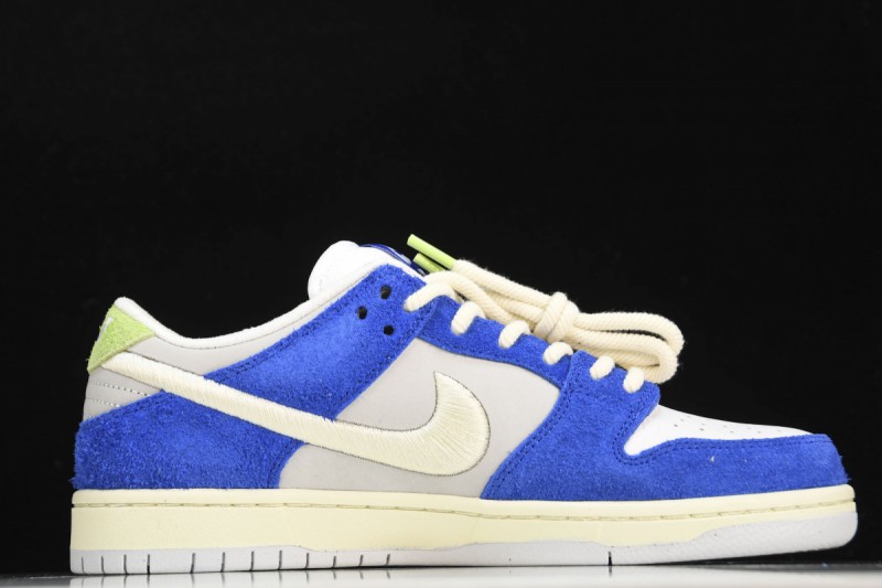 Nike SB Dunk Low Pro Fly Streetwear