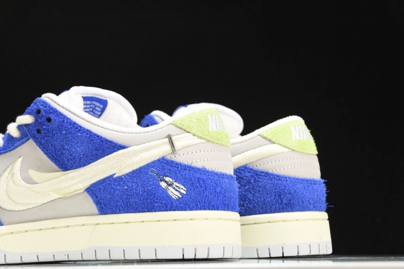 Nike SB Dunk Low Pro Fly Streetwear