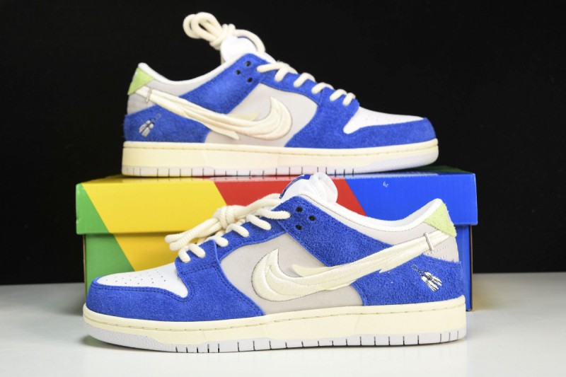 Nike SB Dunk Low Pro Fly Streetwear