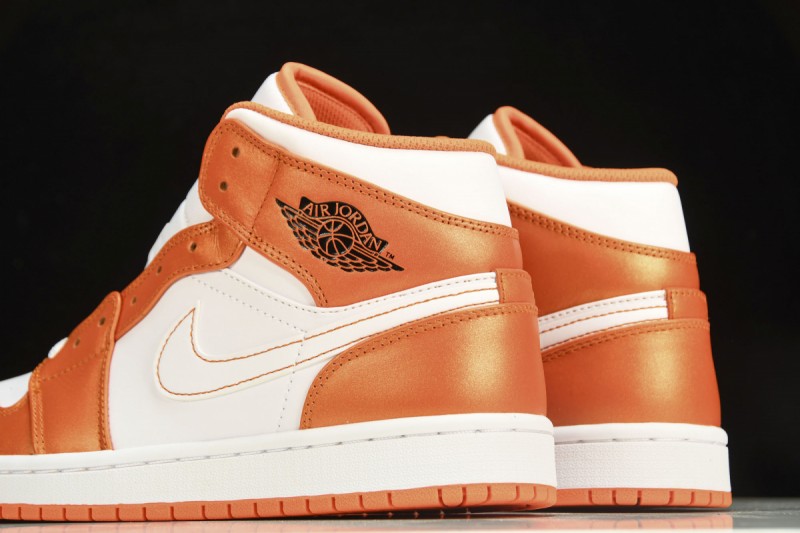 Jordan 1 Mid Metallic Orange