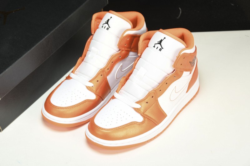 Jordan 1 Mid Metallic Orange