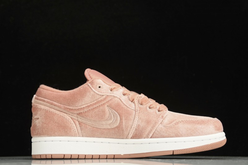 Air Jordan 1 Low SE Pink Velvet