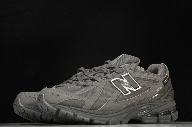 New Balance 1906R Cordura Magnet