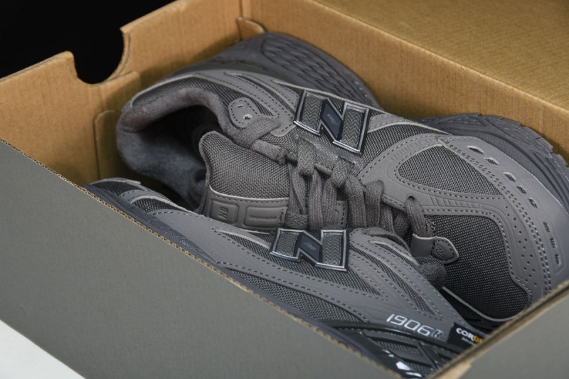 New Balance 1906R Cordura Magnet