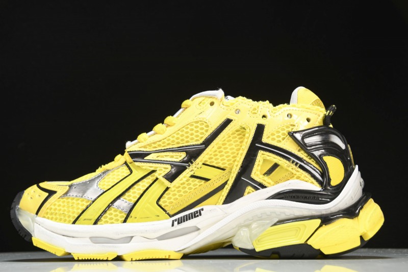 Balenciaga Runner Sneaker Black/Yellow