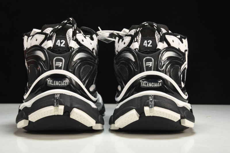 Balenciaga Runner Sneakers Black/White