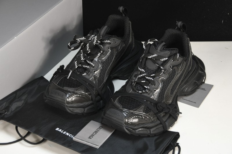 BALENCIAGA 3XL TRAINERS IN BLACK