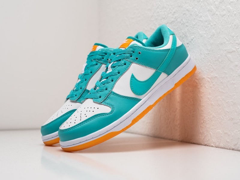 WMNS Nike SB Dunk Low