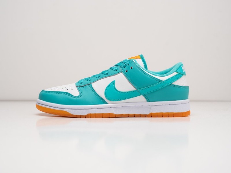 WMNS Nike SB Dunk Low