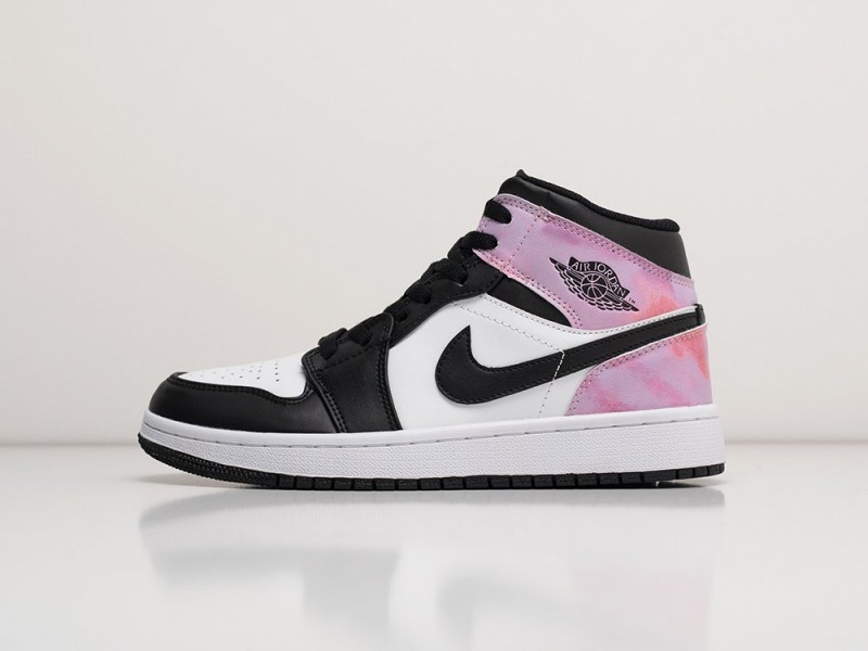 WMNS Nike Air Jordan 1 Mid