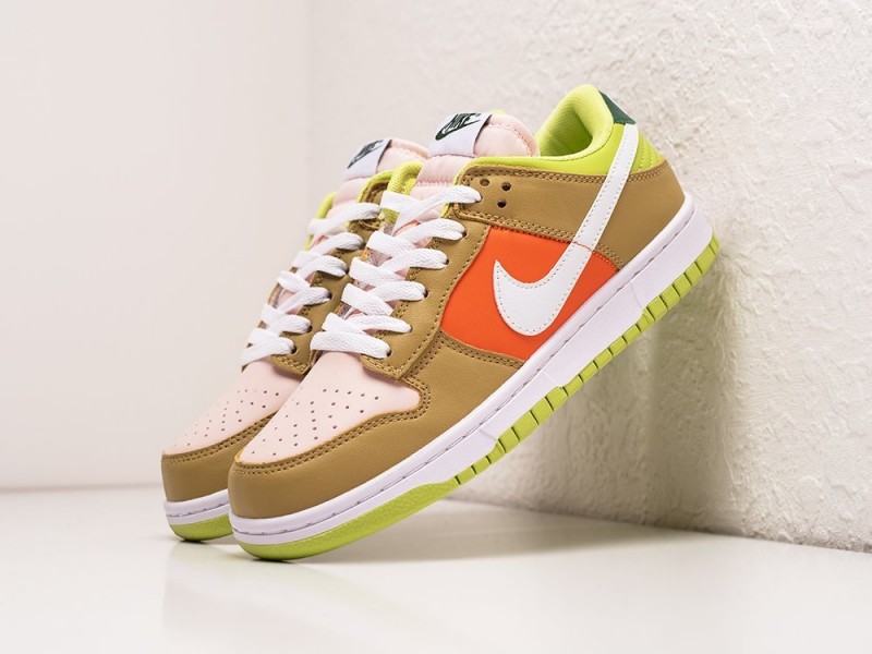 WMNS Nike SB Dunk Low