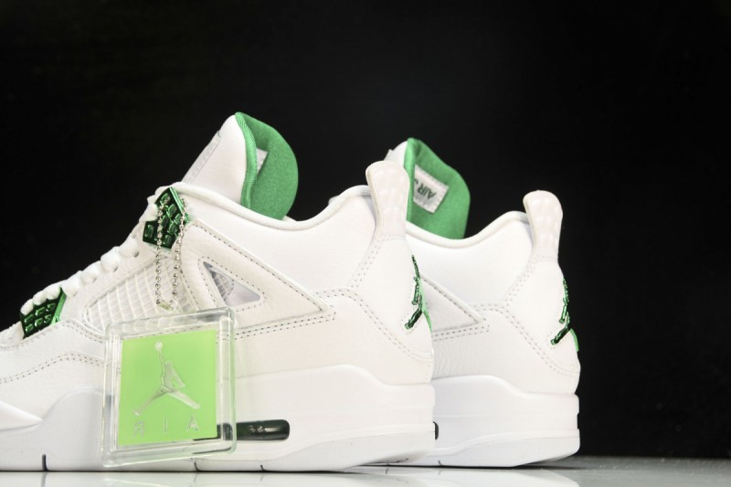 Jordan 4 Retro Metallic Green