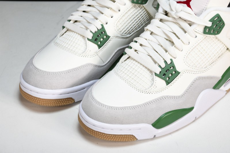 Jordan 4 Retro SB Pine Green