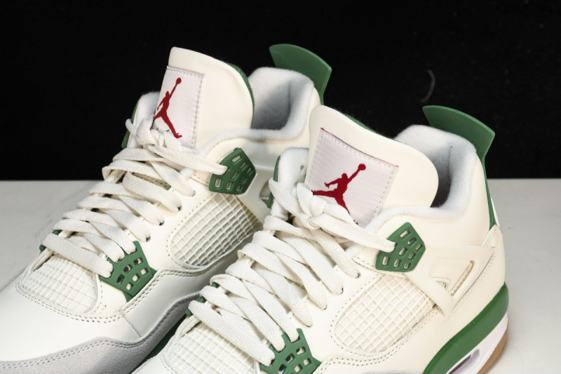 Jordan 4 Retro SB Pine Green