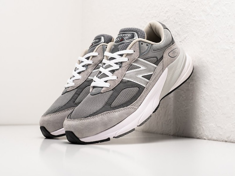 New Balance 990 v6