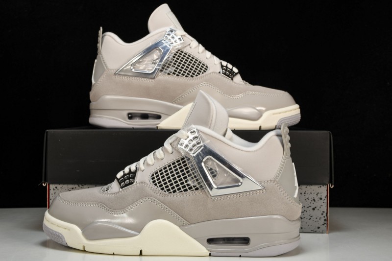 Jordan 4 Retro Frozen Moments