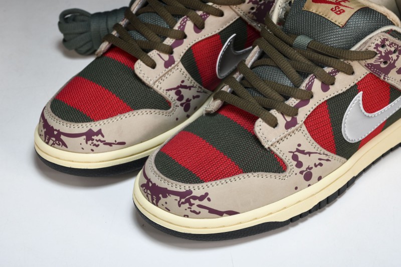 Nike SB Dunk Low Freddy Krueger