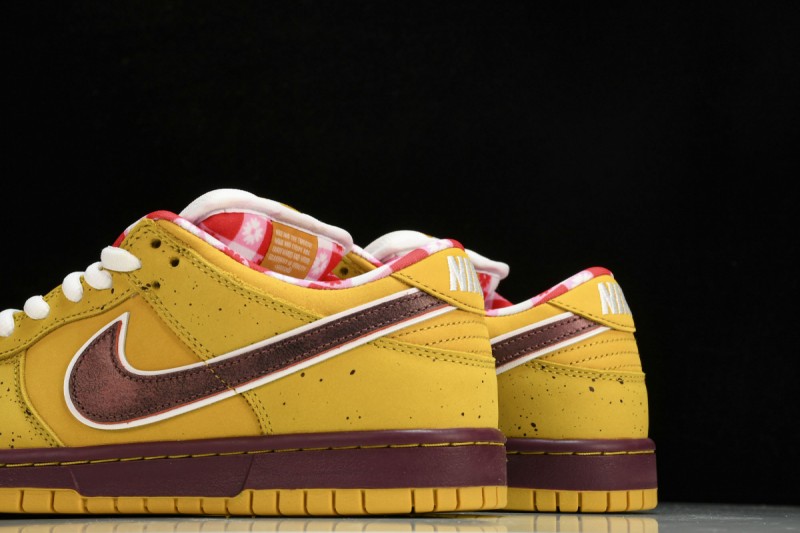 Nike SB Dunk Low Yellow Lobster