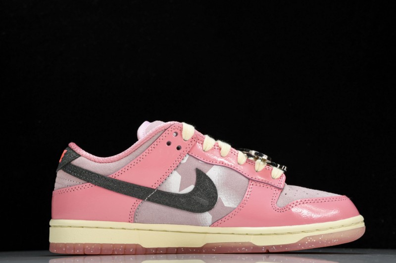 Nike Dunk Low LX Barbie