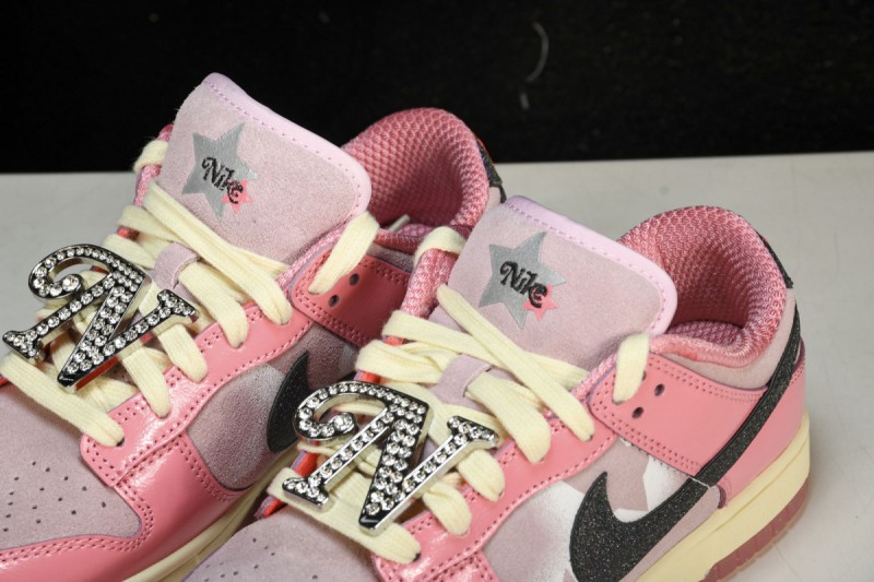 Nike Dunk Low LX Barbie