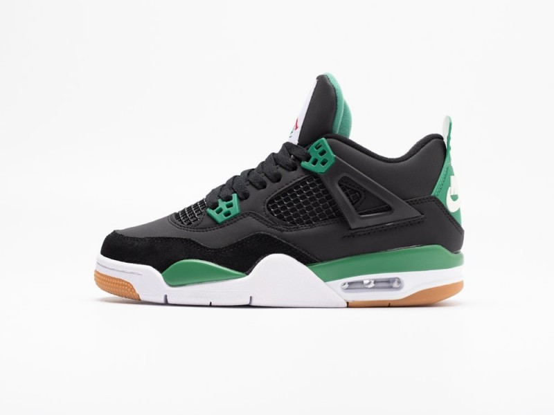 Nike Air Jordan 4 Retro