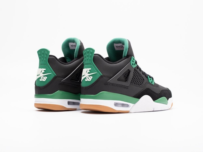 Nike Air Jordan 4 Retro