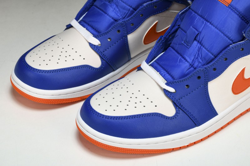 Jordan 1 Mid Knicks