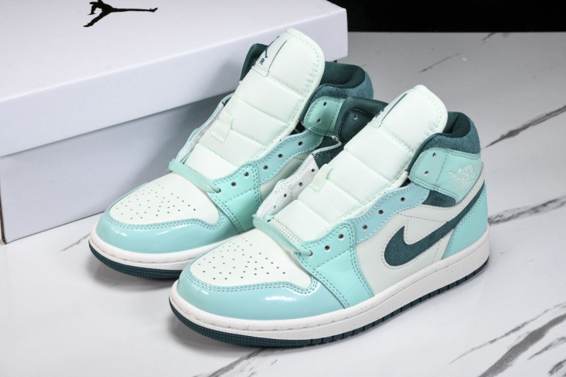 Jordan 1 Mid Chenille Bleached Turquoise