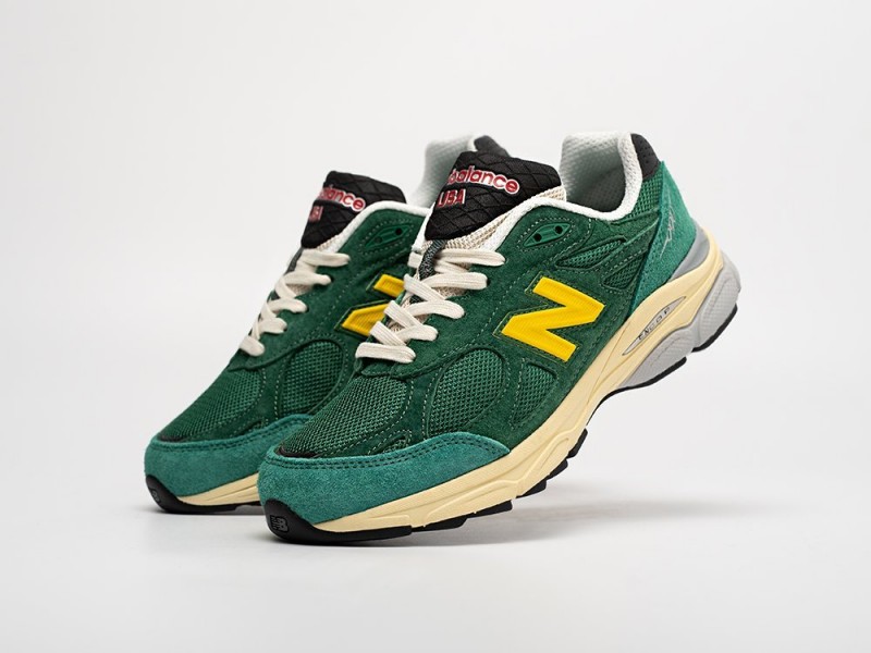 New Balance 990 v3