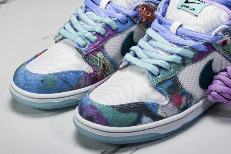 Nike SB Dunk Low Futura Laboratories Bleached Aqua