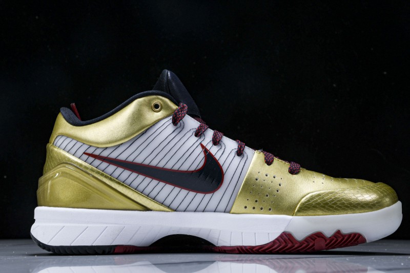 Nike Kobe 4 Protro Gold Medal