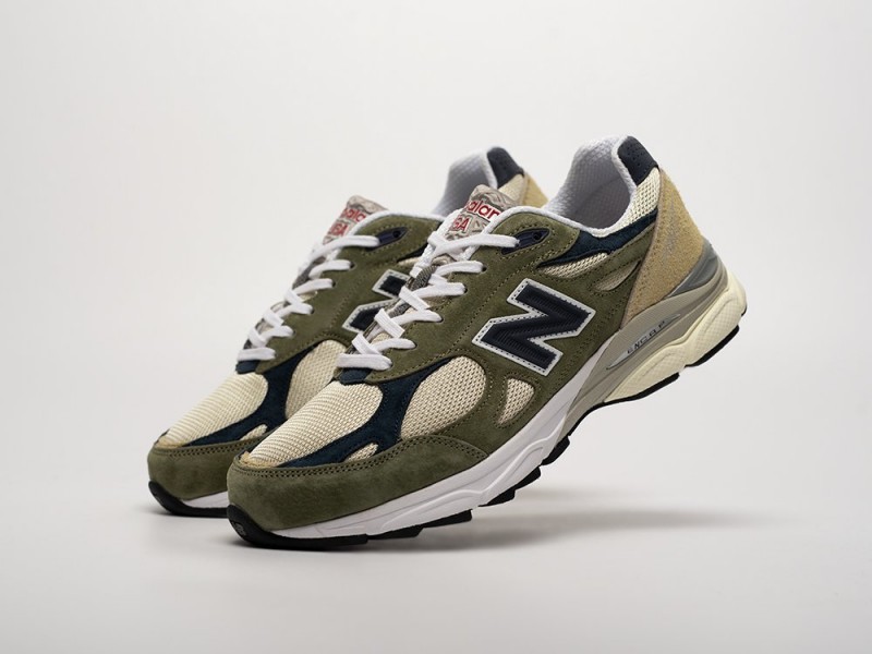 New Balance 990 v3