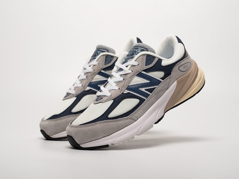 New Balance 990 v6