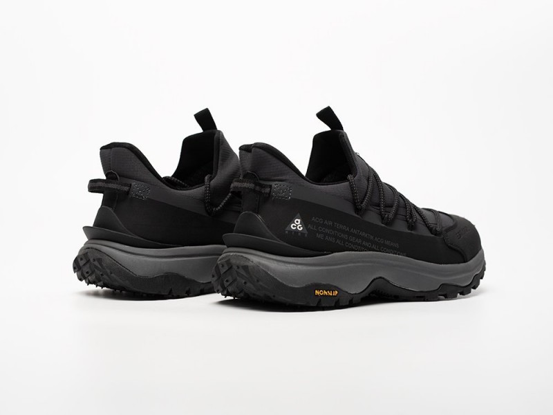 Nike ACG